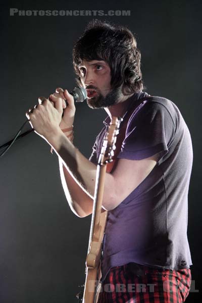KASABIAN - 2010-02-08 - PARIS - Olympia - 